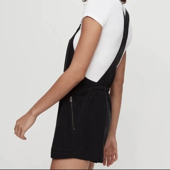 WILFRED FREE ARITZIA -Black Beatriz Drawstring Short Overall Romper Small EUC - Picture 2 of 12